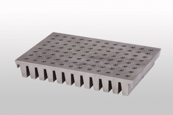 Probenhalter mit Kühlrippen
